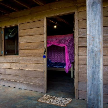 Mr Pov Home Stay Banlung Bagian luar foto