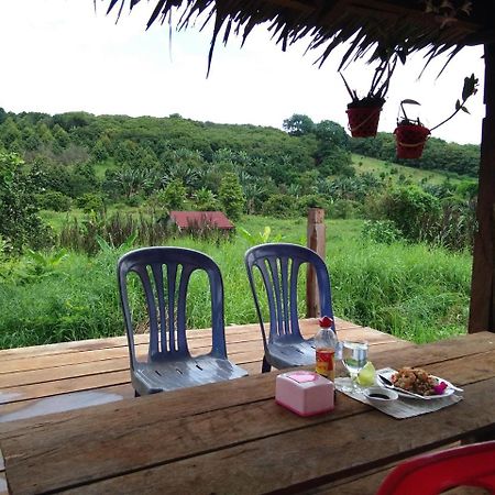 Mr Pov Home Stay Banlung Bagian luar foto